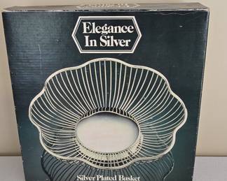 Elegance In Silver Silver Plated Basket with Scalloped Edge