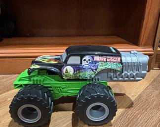 Hot Wheels Monster Jam Grave Digger RC Truck