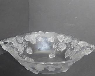 Vintage Crystal Clear Studios Arielle Frosted Strawberry Serving Bowl