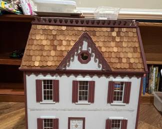 Victorian-Style Wooden Dollhouse