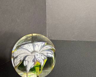 Art Glass Floral Paperweight - White Daisy/Aster
