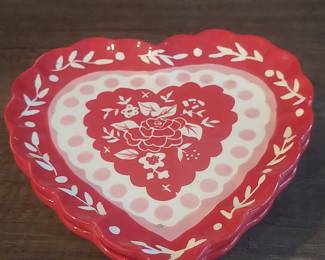 Hausenware Heart-Shaped Plates