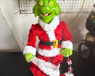 Gemmy Animated Grinch Christmas Figure