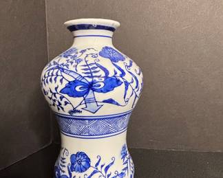 Vienna Woods Fine China Vase