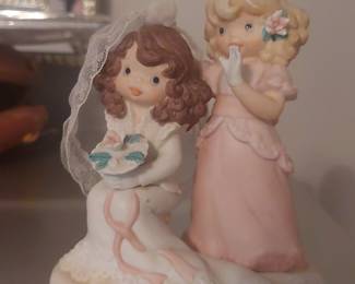 Enesco Sisters & Best Friends Figurine - Sharing This Special Day Together