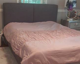 Upholstered Queen Platform Bed