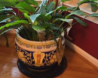 Italian Majolica Cachepot with Lemon Motif