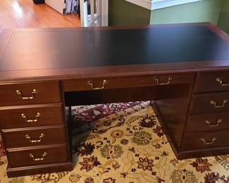 Traditional Mahogany Executive Desk with Leather Top