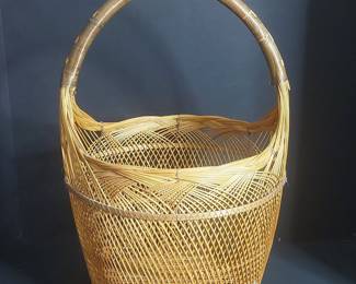 Vintage Japanese Bamboo Flower Basket (Hanakago) - Intricate Lattice Weave