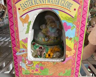 Peter Cottontail Musical Easter Egg Water Globe