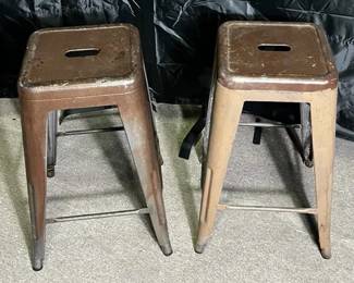 2 Metal Bar Stools Two Metal Stools See images for imperfections - Scratches - Rusting - needs cleaning Measurements - Seat Width - 1ft - Length - 2ft