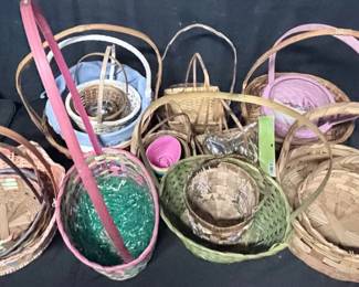 Assorted Woven Easter Baskets Large assortment of woven baskets in a variety of sizes, shapes and colors... some vintage. Great for Easter egg hunts, gift baskets, spring decorating or craft projects.  Largest approx. 25"H; smallest approx. 10.5"H Includes natural and painted baskets Some have breaks, loose weaving or other wear as pictured Please see photos for all baskets included and condition   Market Insight & Estimated Market Value: A plentiful ready-to-use assortment with lots of possibilities for Easter, gifting and seasonal decorating.    Estimated Market Value: $40–$65