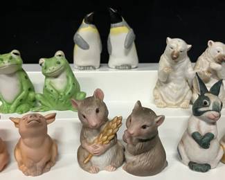 Franklin Mint Noah’s Ark Collection Animal Salt & Pepper Shakers Charming Franklin Mint Noah’s Ark Collection featuring five matching animal salt and pepper shaker pairs. Each pair has detailed, whimsical styling and displays nicely together.  10 pieces / 5 pairs Pigs, rabbits, frogs, penguins and polar bears Marked © 93 FM and Made in Malaysia Please see photos for measurements and condition   Market Insight & Estimated Market Value: A fun collectible group for Franklin Mint, animal or salt and pepper shaker collectors, with the complete matching pairs adding to the appeal.    Estimated Market Value: $50–$80