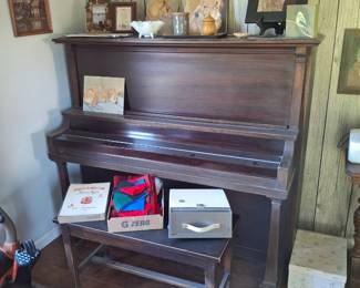 Closer View of the Piano!