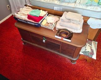 Vintage Cedar Chest!