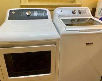 very nice GE washer and dryer