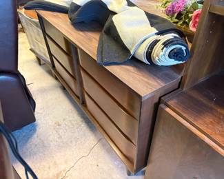 6 drawer dresser $200.00