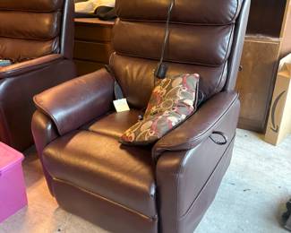 lift chair $300.00