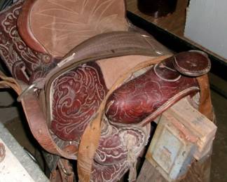 WESTERN SADDLE