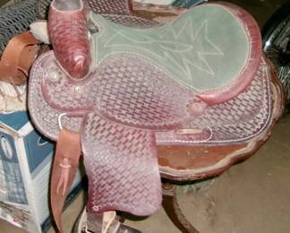 YOUTH SADDLE