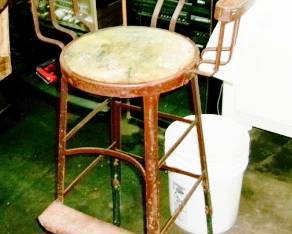 ANTIQUE COUNTER CHAIR