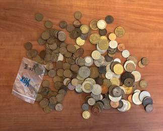 Lot #85 World Foreign Coin Lot Collection Mexico Canada Philippines Japan UK Peso Penny