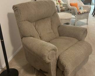 Lot #101 Lane Furniture Rocker Recliner Chair Tan Beige Textured Fabric Upholstered