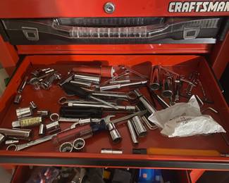 Craftsman rolling tool chest