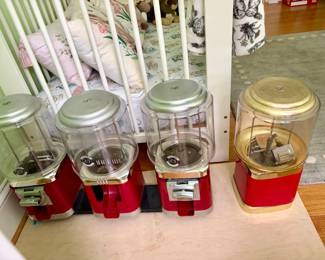 Carousel Industries Classic Gumball Machines