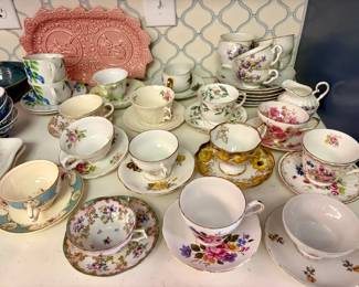 Mismatched Vintage Tea Cup and Saucer Sets