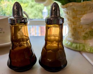 Viking Glass Georgian Honeycomb Amber Salt and Pepper Shakers
