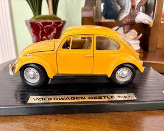 Volkswagen Beetle Road Tough Diecast Model