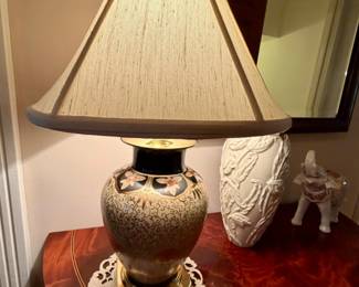 Vintage Japanese Satsuma Style Porcelain Table Lamp