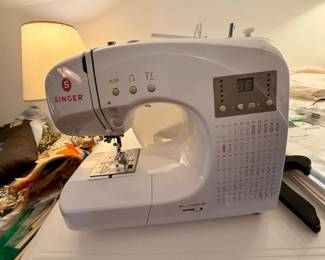 Singer Computerized Sewing Machine