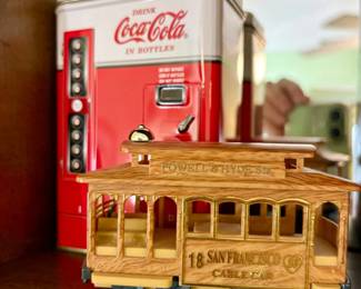 CocaCola Powell Hyde Cable Car Souvenir Model with Tin