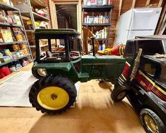 Vintage Ertl John Deere Tractor