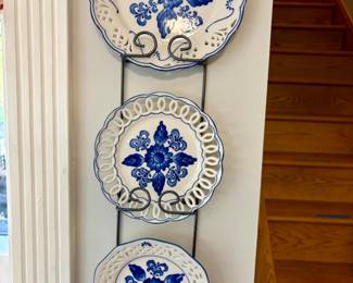 Vestal Alcobaa Blue and White Reticulated Plates