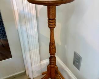 VictorianStyle Oak Pedestal Plant Stand