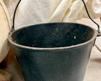 Vintage Cast Iron Cauldron with Bail Handle