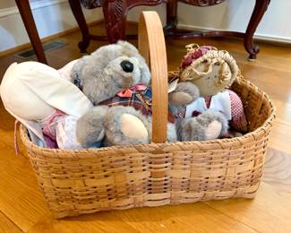 Boyds Bears Friends Collectible Basket Lot with Longaberger Basket