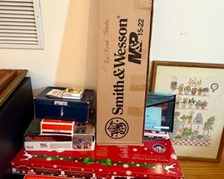 Lionel Electric Train Sets and Accessories Collection with Smith Wesson MP Box
