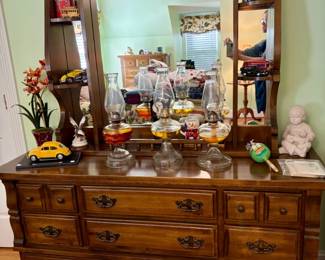 Tell City Young Republic Solid Hard Rock Maple Colonial Early American Dresser with Mirror Hutch