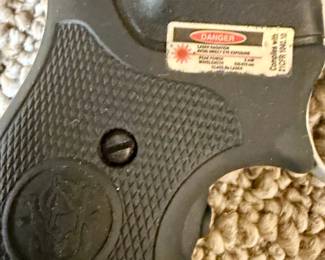Crimson Trace LG Laser Grips for Smith Wesson JFrame Revolver