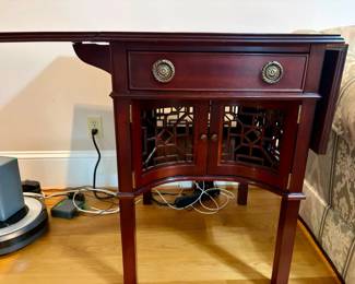 Chippendale Style Mahogany Drop Leaf Pembroke Table