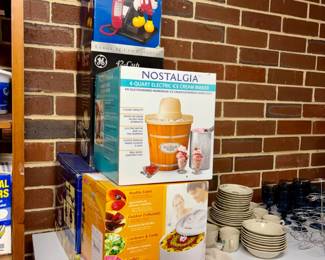 Nostalgia Quart Electric Ice Cream Maker