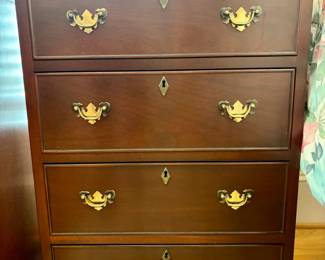 Chippendale Style Mahogany FourDrawer Chest