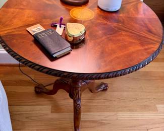 Chippendale Style Mahogany Pie Crust Tilt Top Table
