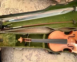 or Student Violin Outfit