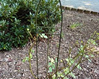 H Potter Gothic Black Garden Trellis Tall