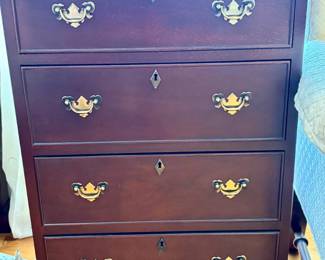 Craftique Furniture Federal Style Mahogany FourDrawer Chest